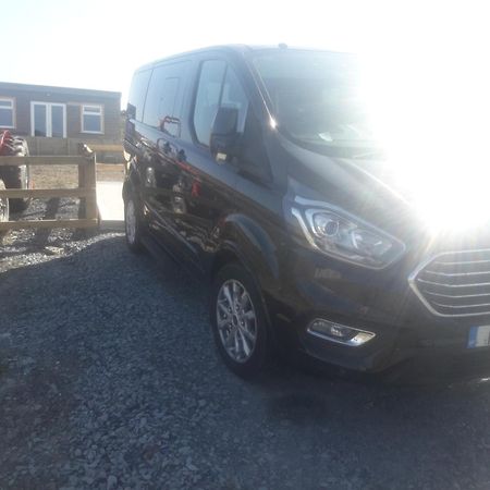 Liams Cottage Between Doolin And ליסדונורנה מראה חיצוני תמונה